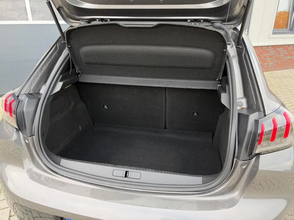 Peugeot 208 1.2 PureTech GT Automaat uit 2023, foto 7