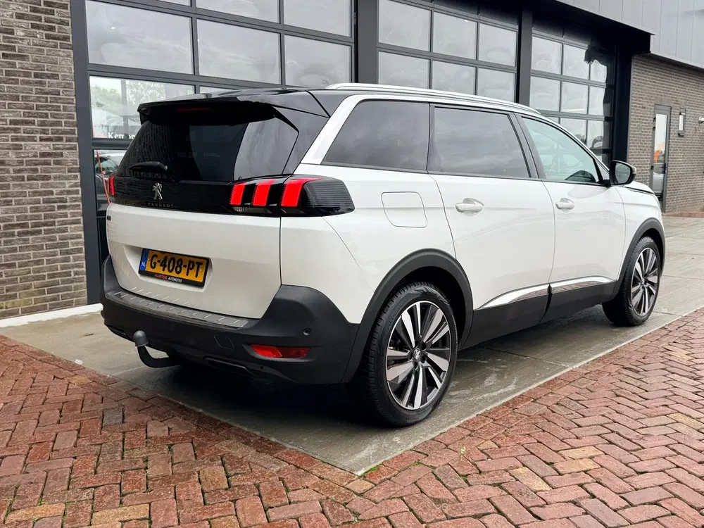 Peugeot 5008 1.2 PureTech Blue Lease Premium uit 2019, foto 2