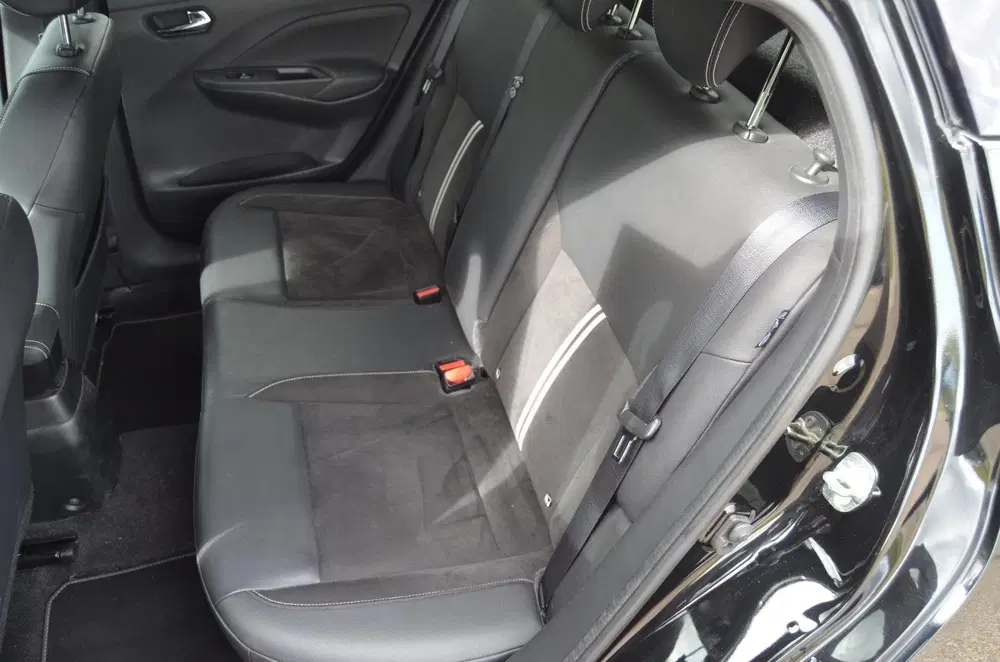 Nissan Micra 1.0 IG-T N-Sport 100pk Clima uit 2020, foto 9