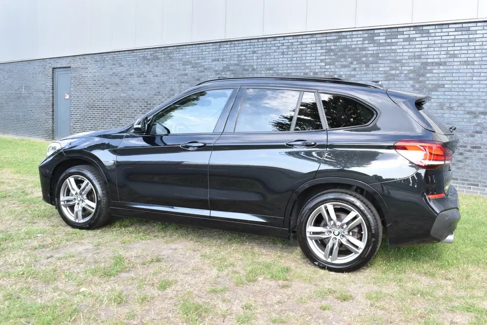 BMW X1 sDrive18i M-Pakket Carplay uit 2022, foto 2