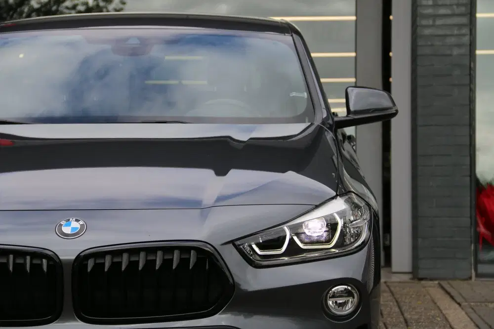 BMW X2 SDrive20i High Executive Edition M-PAKKET uit 2019, foto 3