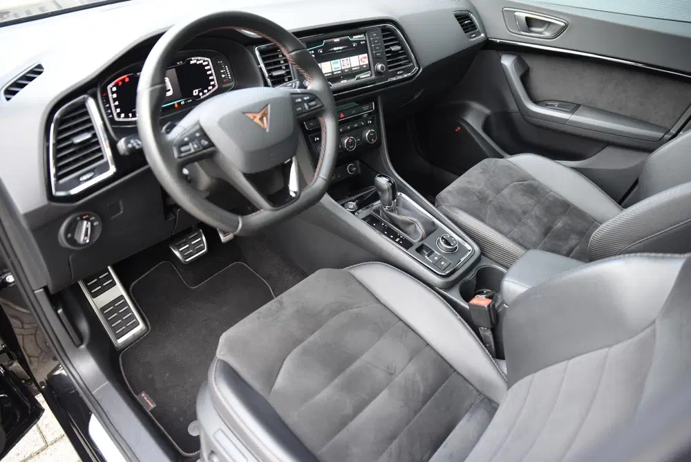 Cupra Ateca 2.0 TSI 4DRIVE Pano uit 2019, foto 2