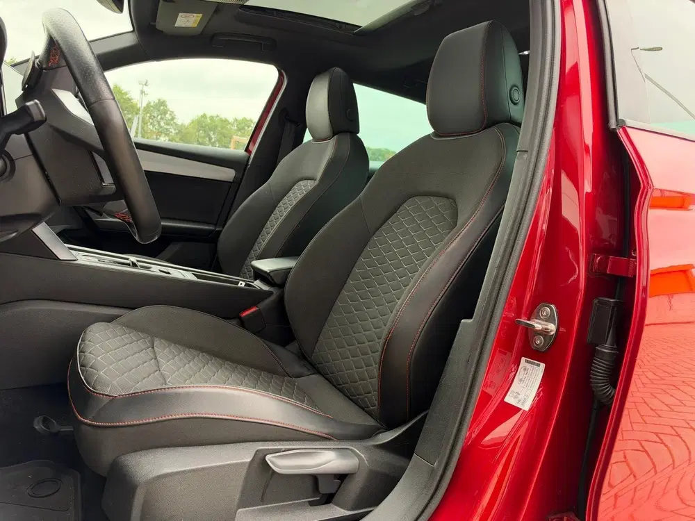 SEAT Leon 1.5 eTSI FR Automaat uit 2020, foto 6