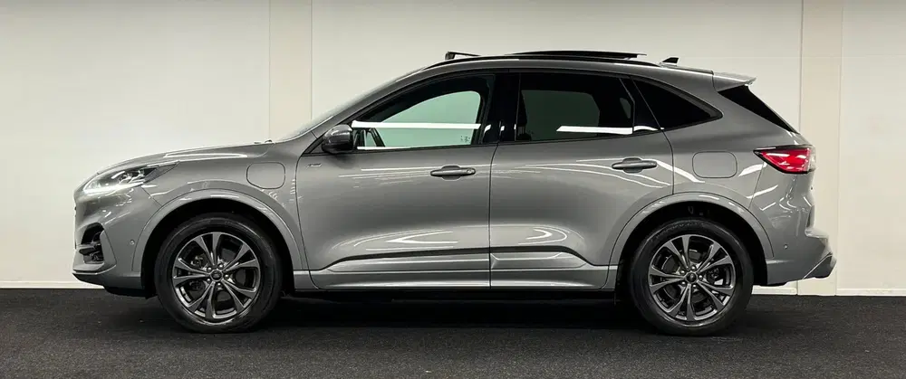 Ford Kuga 2.5 PHEV ST-Line *224PK*Panodak*Trekhaak*N uit 2023, foto 5