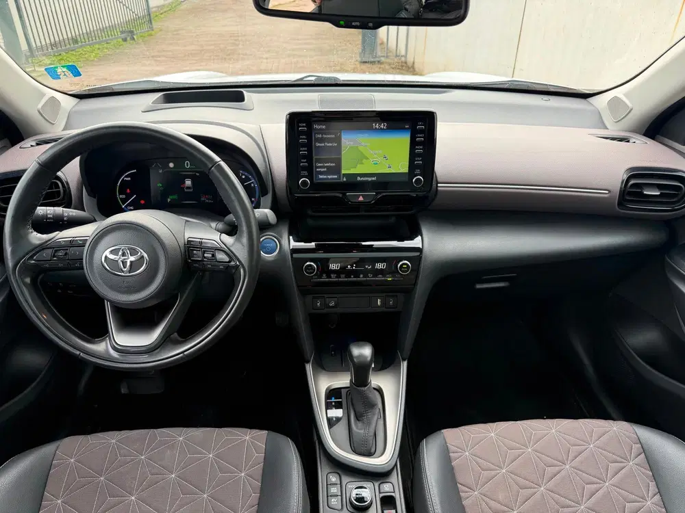 Toyota Yaris Cross 1.5 Hybrid uit 2022, foto 14