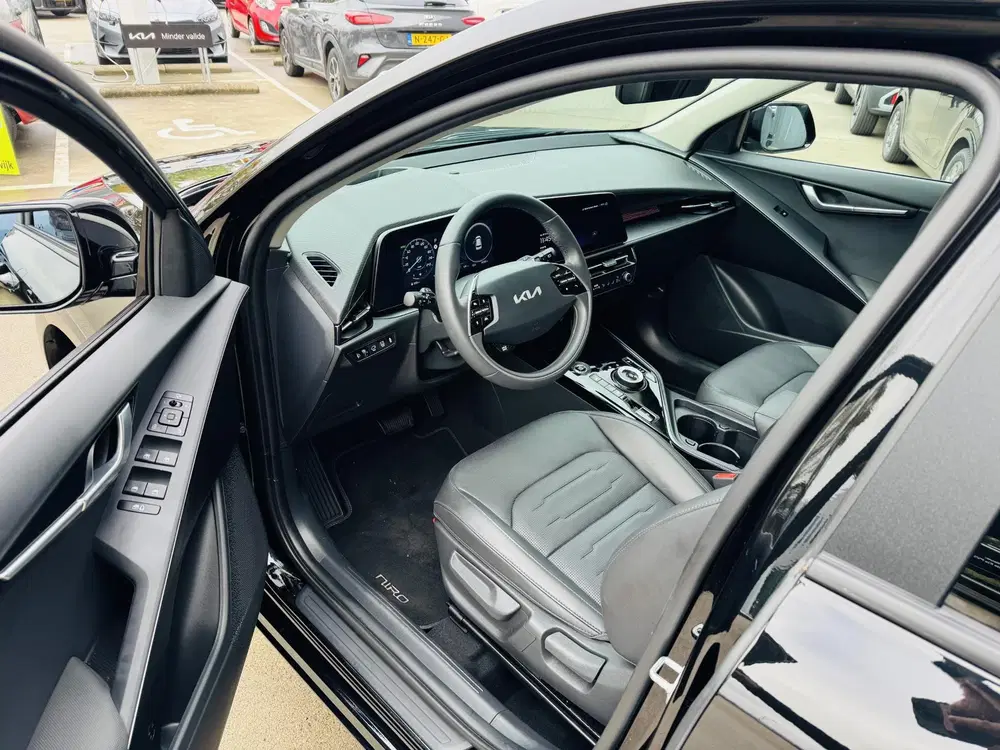 Kia Niro 1.6 GDi Hybrid DynamicPlusLine Sunroof uit 2025, foto 3