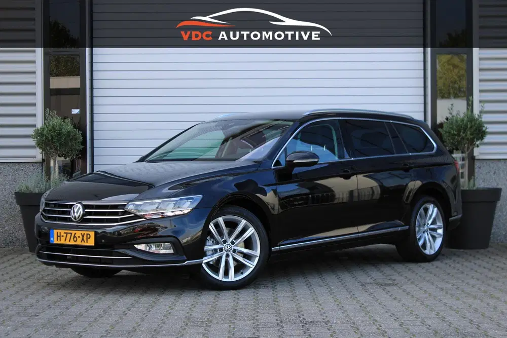 Volkswagen Passat 1.5 TSI ACC uit 2019
