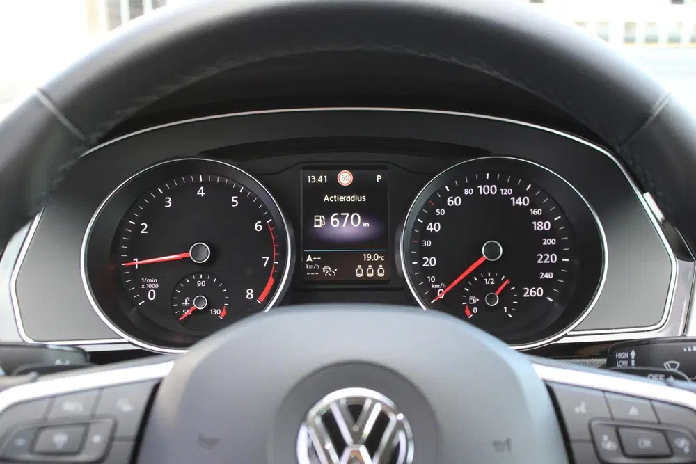 Volkswagen Passat 1.5 TSI ACC uit 2019, foto 9