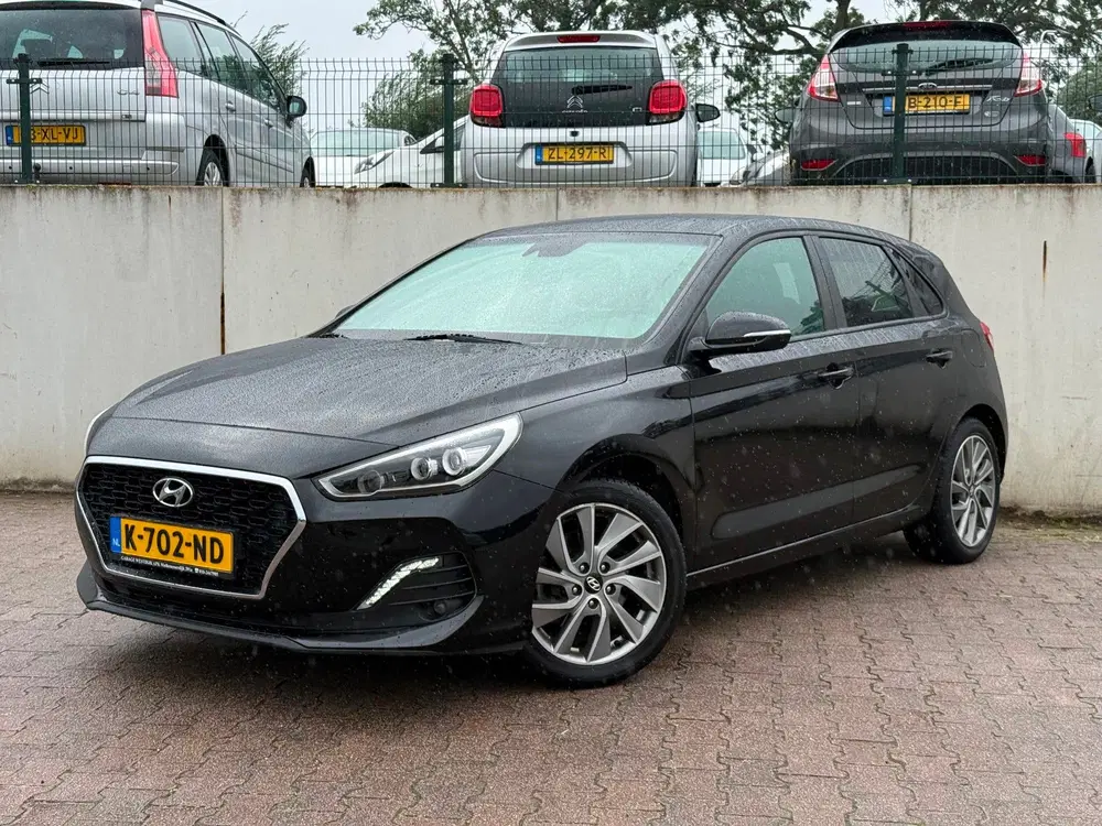 Hyundai i30 1.4 T-GDI Comfort uit 2019, foto 2