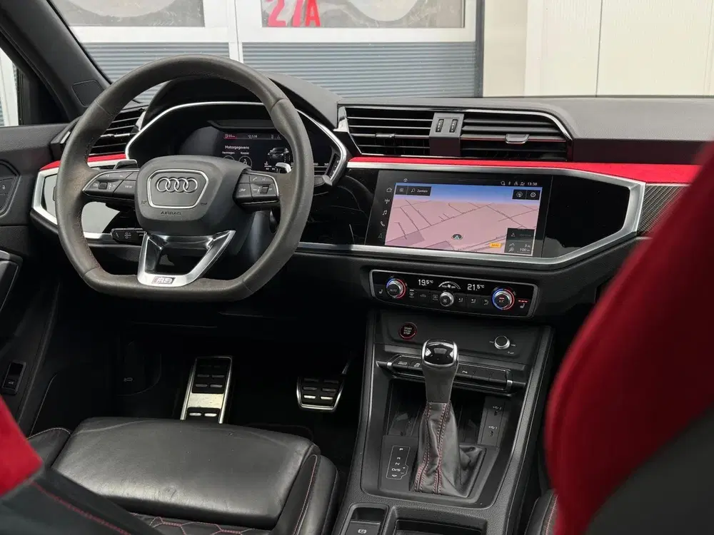 Audi RS Q3 2.5 TFSI uit 2021, foto 3