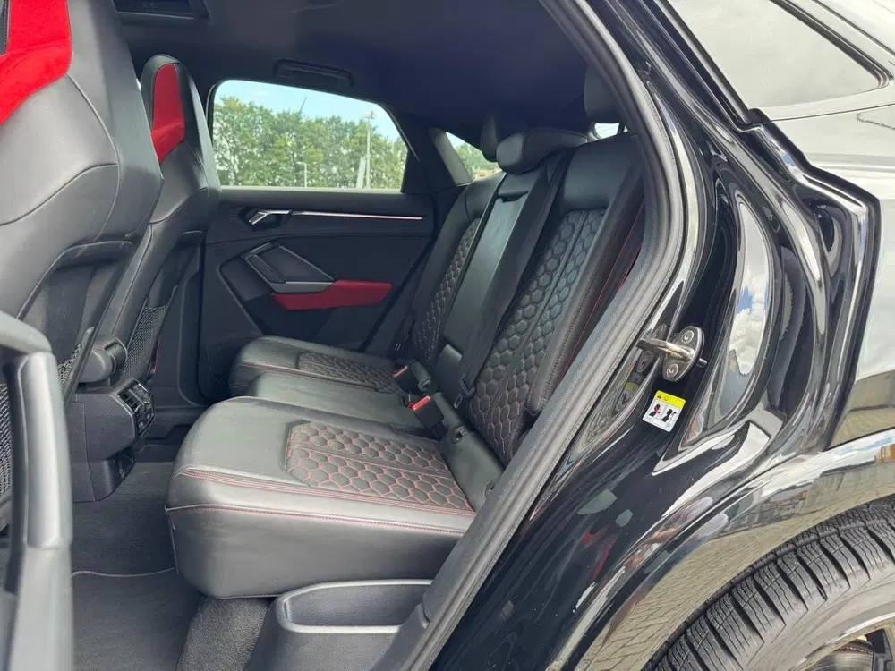 Audi RS Q3 2.5 TFSI uit 2021, foto 7