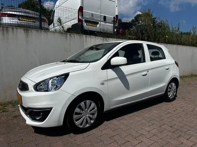 Mitsubishi Space Star 1.0 Cool+ uit 2019, foto 2