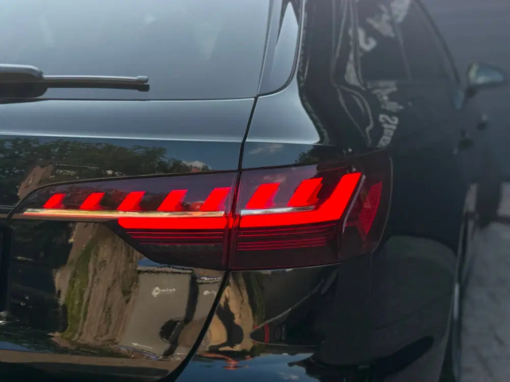 Audi A4 35 TFSI S edition uit 2022, foto 14