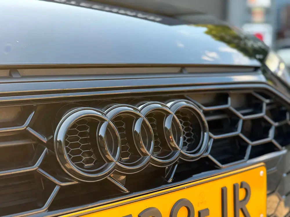 Audi A4 35 TFSI S edition uit 2022, foto 8