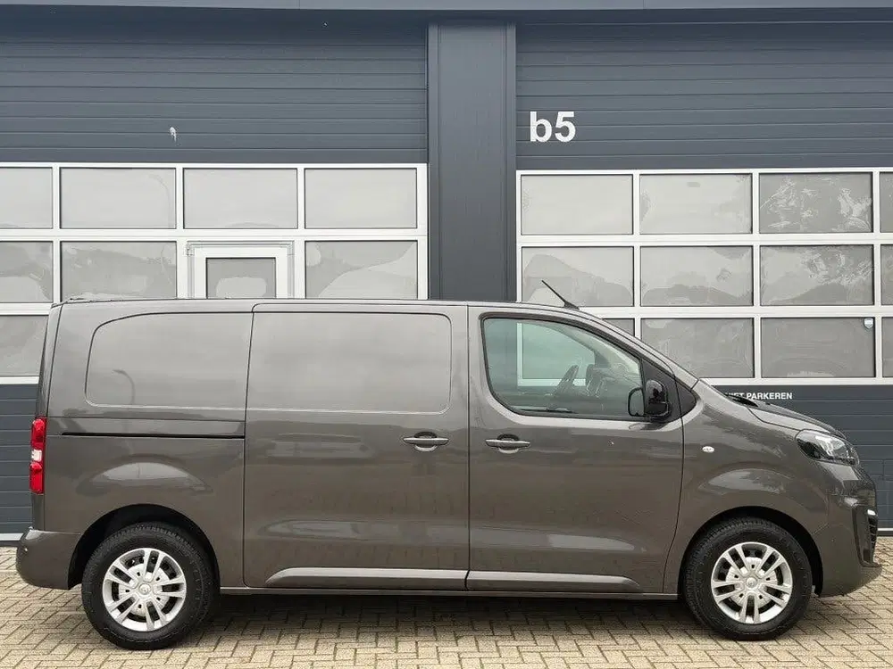 Opel Vivaro 75 kWh Longe range L2H1 SOH 92% uit 2022, foto 4