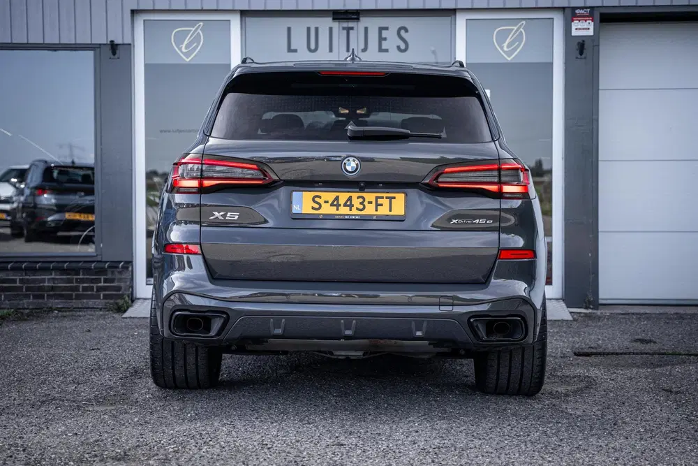 BMW X5 xDrive45e M-Sport Dravitgrau uit 2022, foto 11