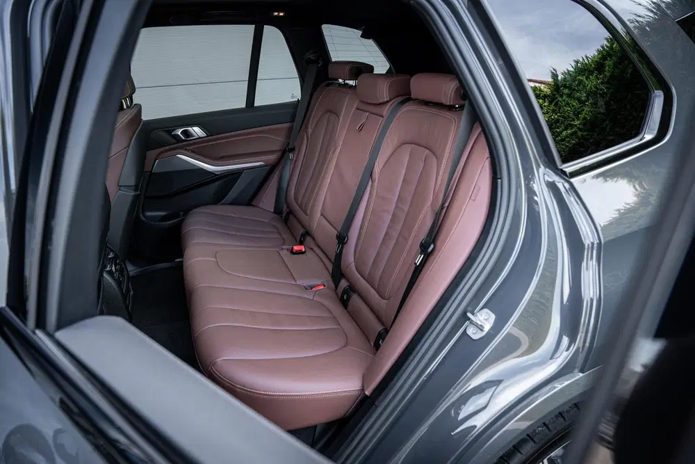 BMW X5 xDrive45e M-Sport Dravitgrau uit 2022, foto 5
