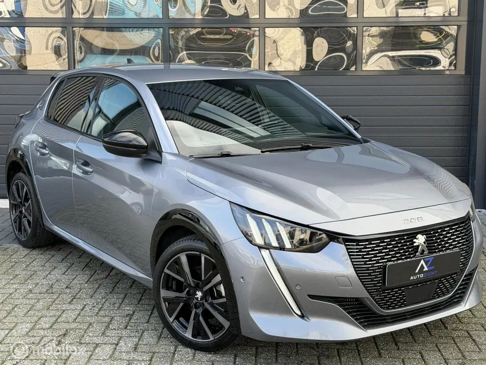 Peugeot 208 1.2 PureTech GT Pack uit 2022, foto 4