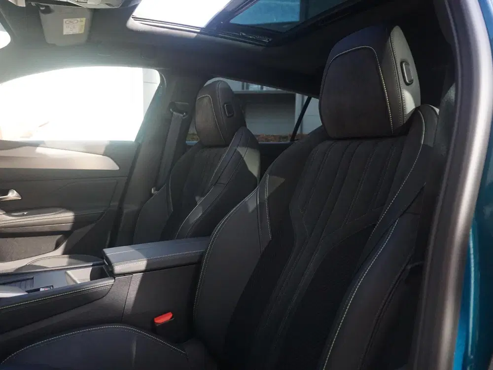 Peugeot 408 GT Avantage 58 kWh Panoramadak uit 2025, foto 11