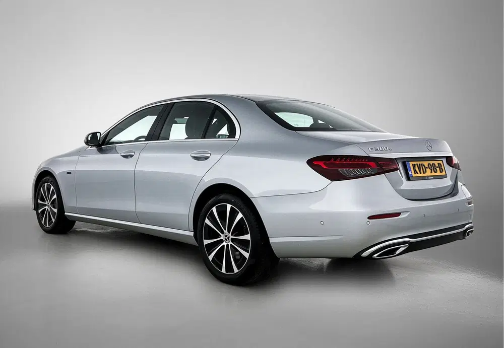 Mercedes-Benz E-Klasse 300 e Plug-In Hybride uit 2021, foto 14