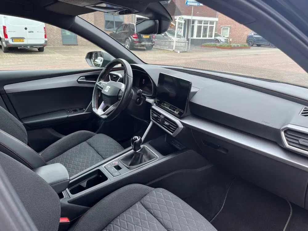 SEAT Leon SPORTSTOURER 1.5 TSI FR BUSINESS INT. 150P uit 2021, foto 2