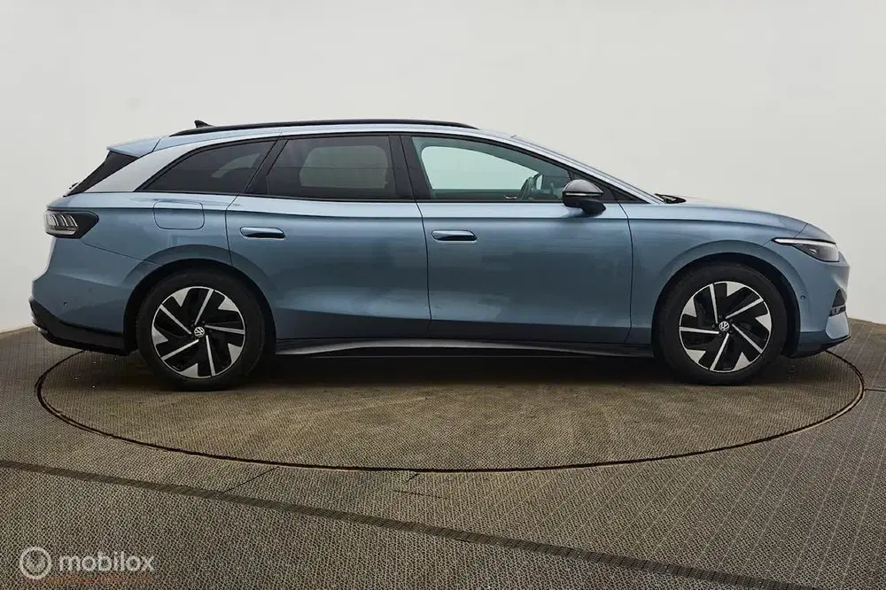 Volkswagen ID.7 Pro 77 kWh trekhaak uit 2024, foto 6