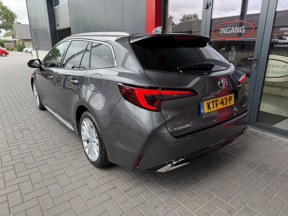 Toyota Corolla Hybrid 140 Dynamic (bj 2024) uit 2024, foto 3