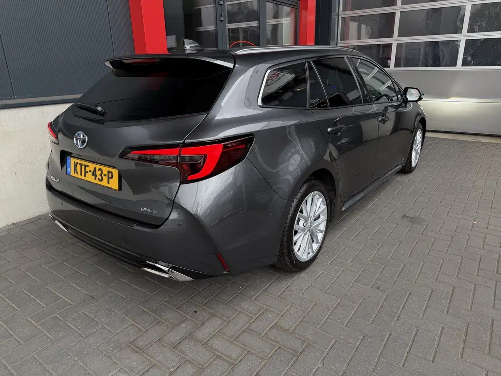 Toyota Corolla Hybrid 140 Dynamic (bj 2024) uit 2024, foto 8