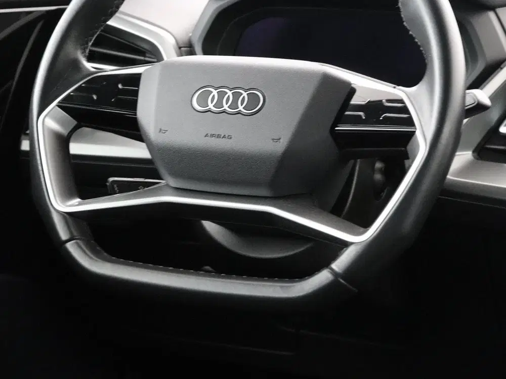 Audi Q4 e-tron Launch edition Advanced 77 kWh uit 2021, foto 9