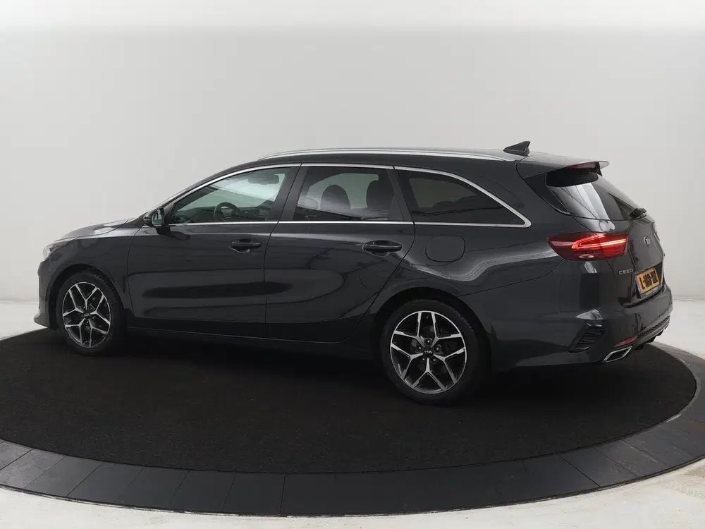 Kia Ceed 1.5 T-GDi MHEV GT-Line Edition uit 2021, foto 2