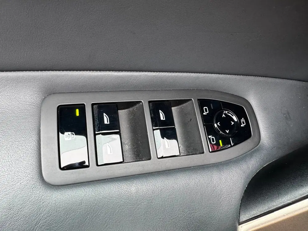 BMW iX M60 112 kWh uit 2023, foto 8