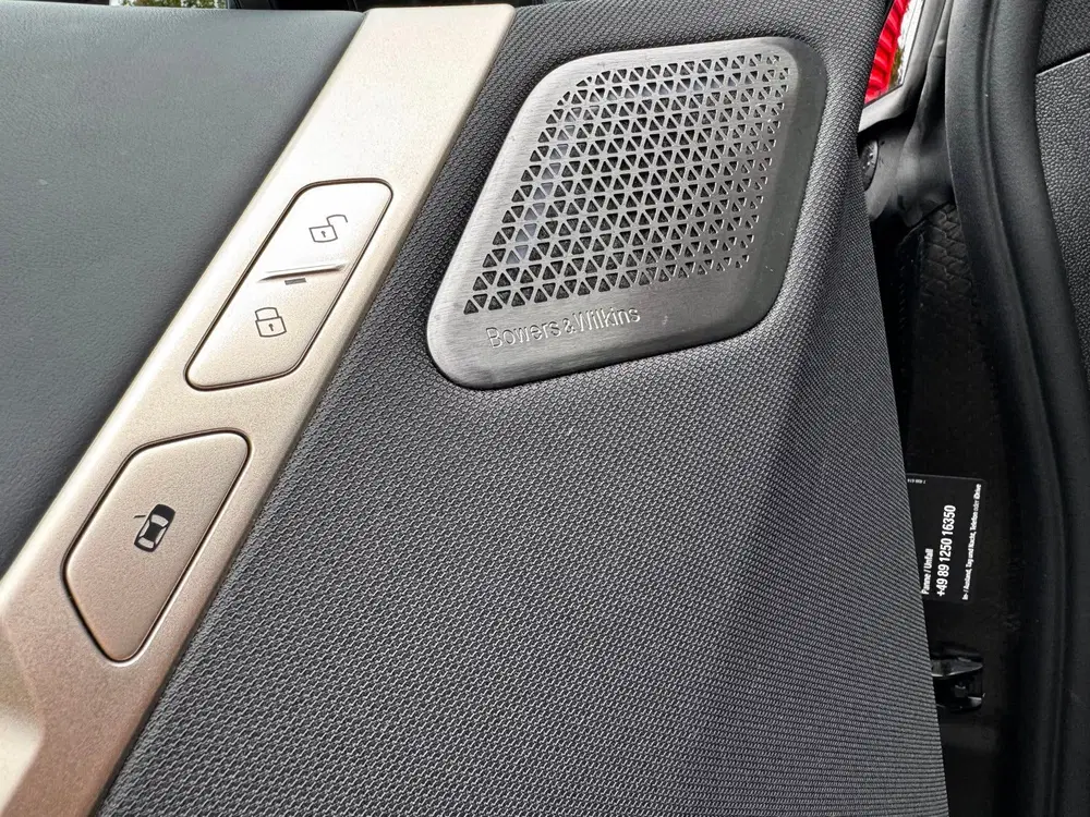 BMW iX M60 112 kWh uit 2023, foto 9