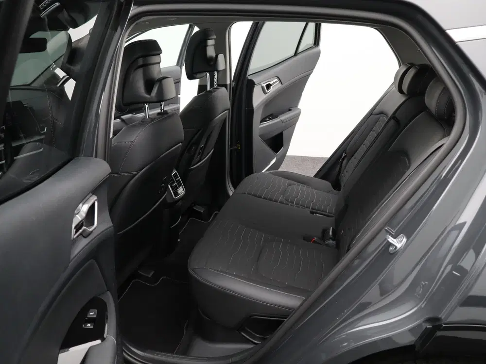 Kia Sportage 1.6 T-GDi Hybrid DynamicPlusLine uit 2022, foto 14