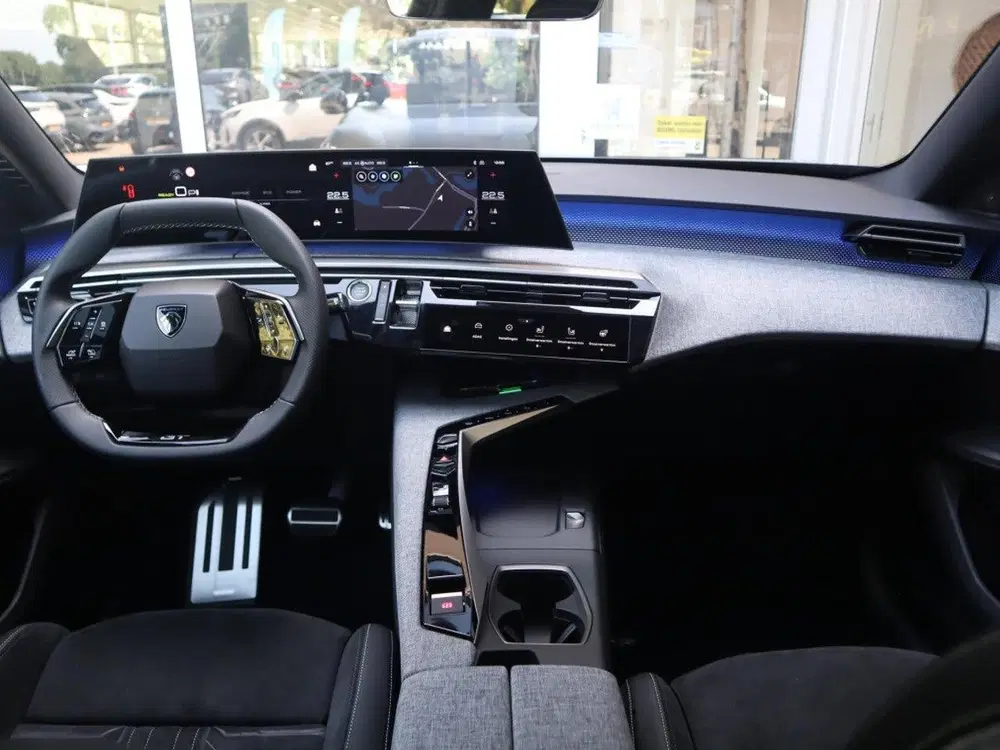Peugeot 3008 Launch Edition EV 73 kWh 325pk Dual Motor uit 2026, foto 6