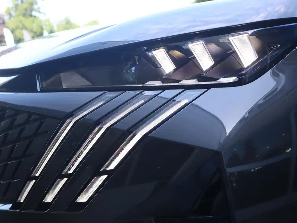 Peugeot 3008 Launch Edition EV 73 kWh 325pk Dual Motor uit 2026, foto 11