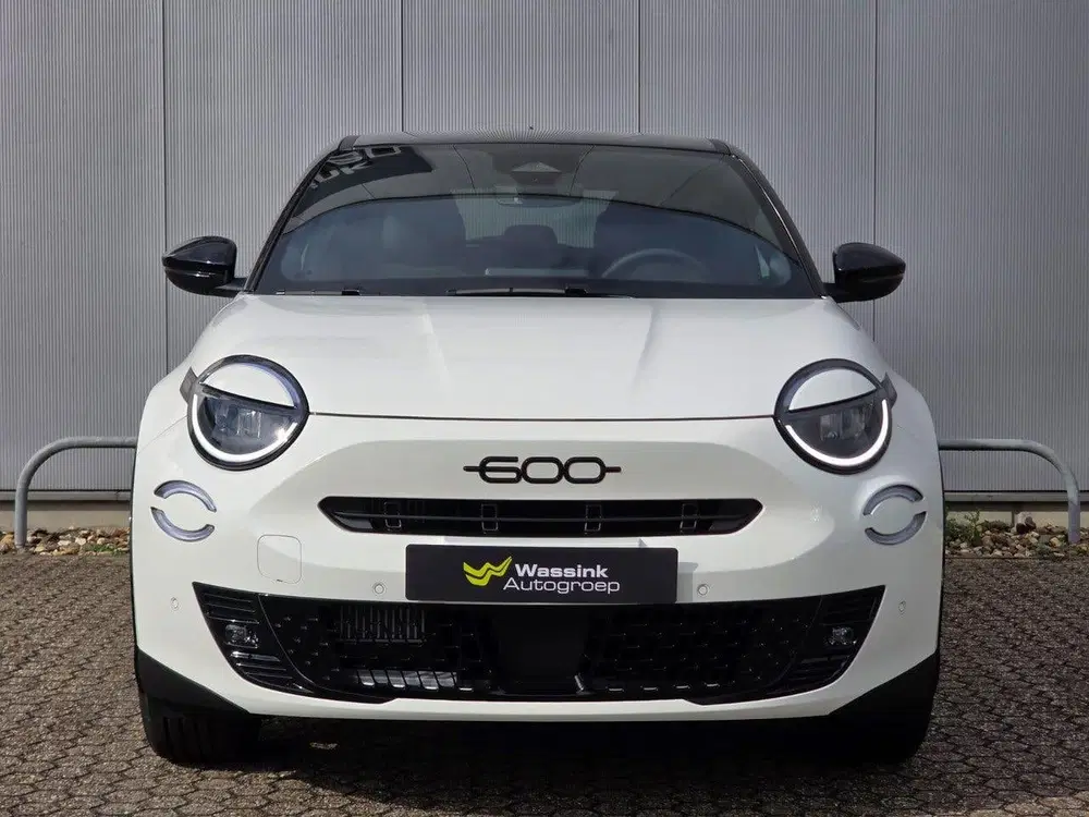 Fiat 600 1.2 Hybrid Sport uit 2026, foto 2