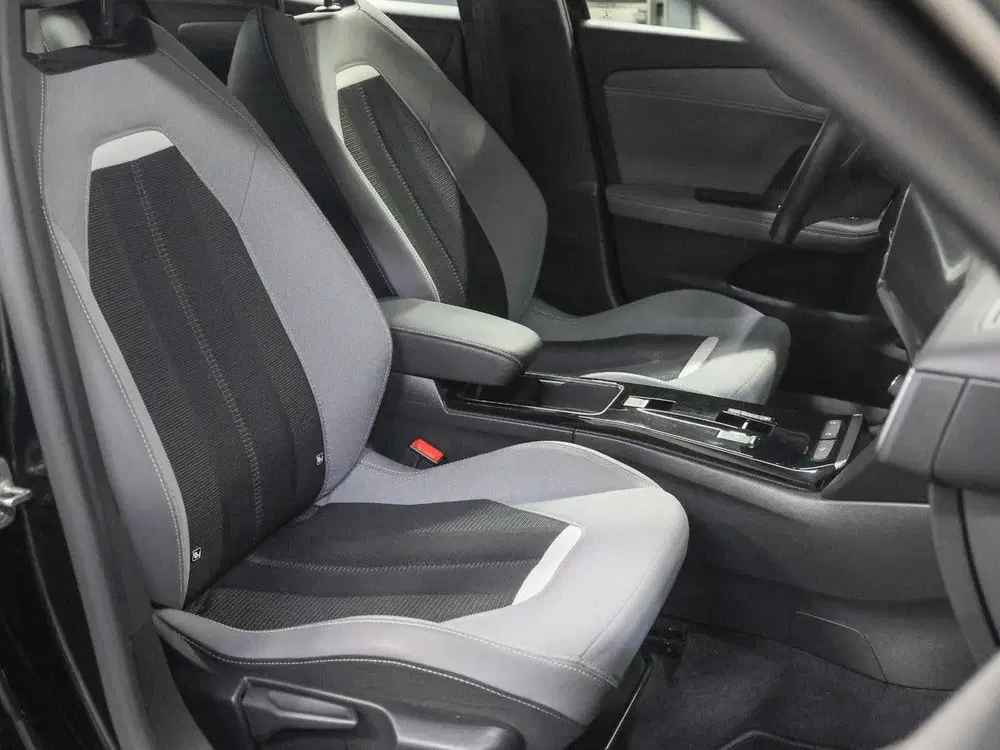 Opel Mokka 130PK Elegance uit 2021, foto 10