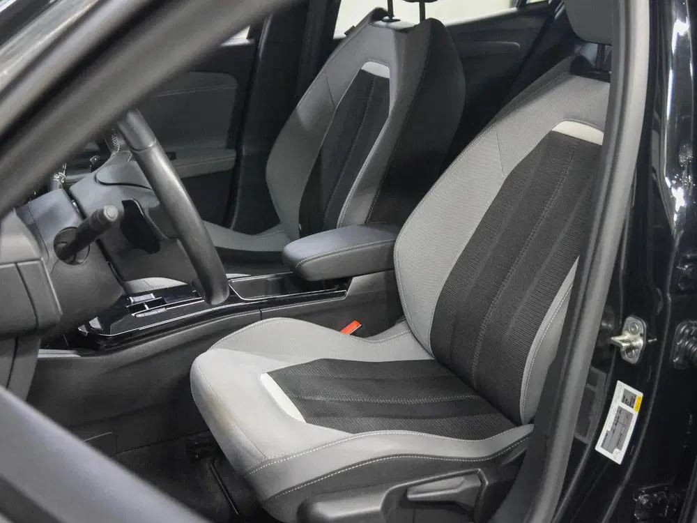 Opel Mokka 130PK Elegance uit 2021, foto 12