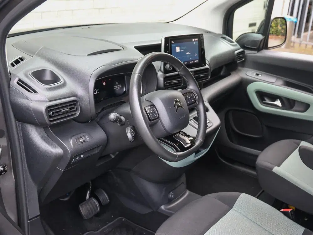 Citroën Berlingo XL Feel 50 kWh 136pk uit 2022, foto 12