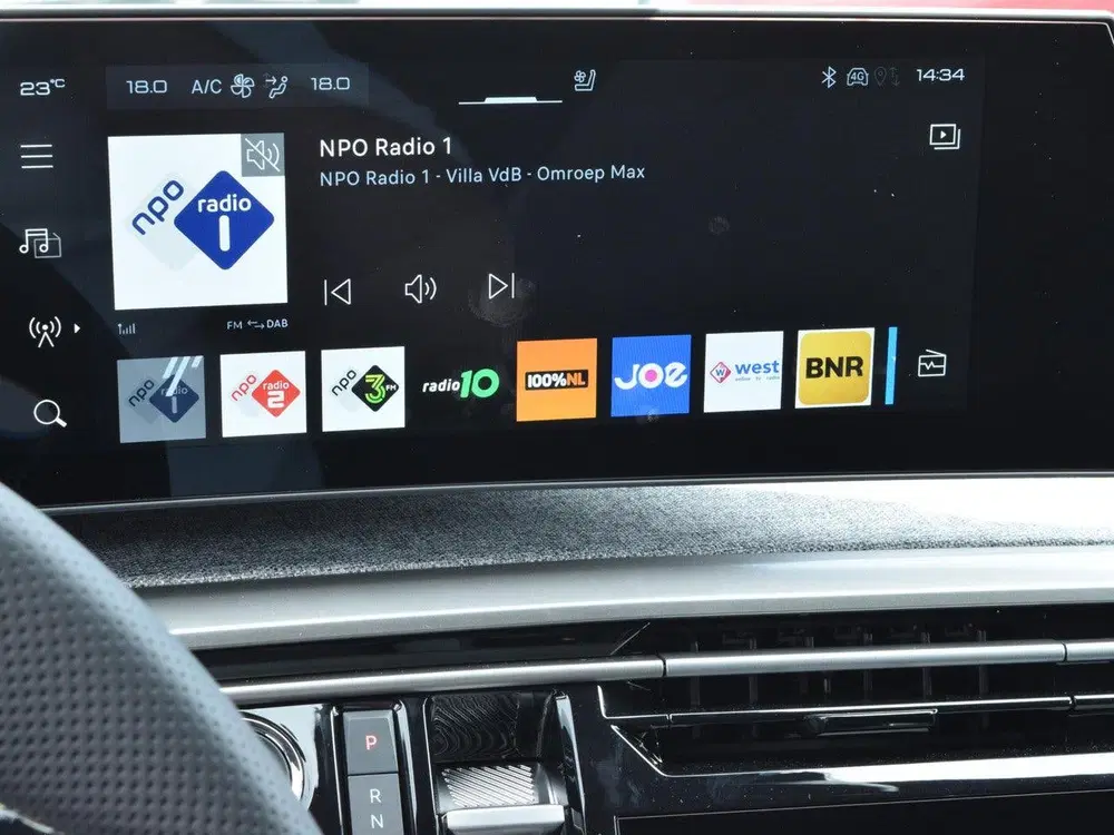 Peugeot 3008 1.2 Hybrid 145 GT Exclusive LEDEREN BEKLED uit 2026, foto 11