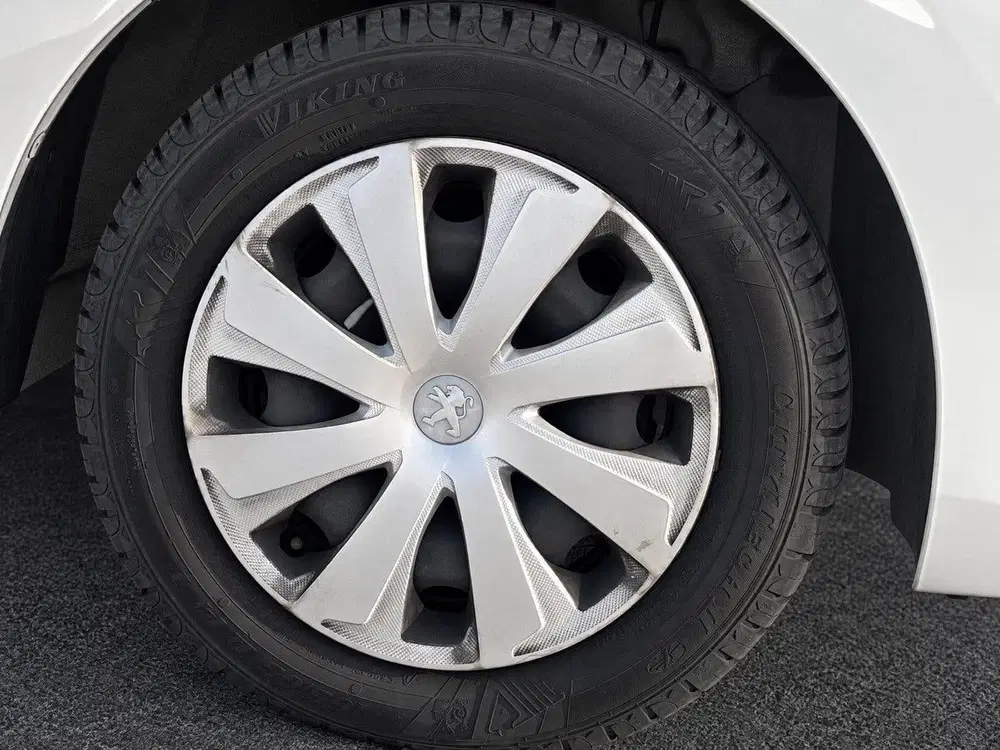Peugeot 108 1.0 e-VTi Active Airco uit 2020, foto 11