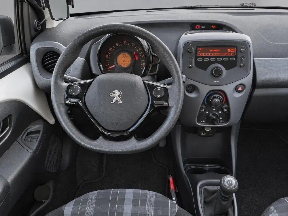 Peugeot 108 1.0 e-VTi Active Airco uit 2020, foto 14