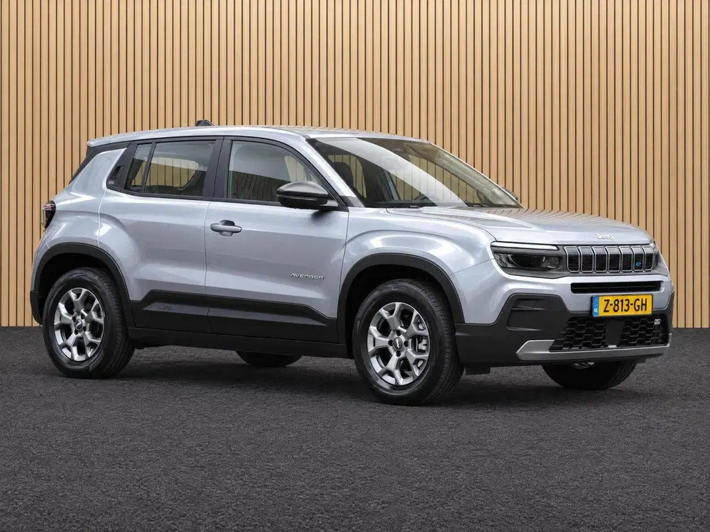 Jeep Avenger Longitude Business Pack 54 kWh uit 2024