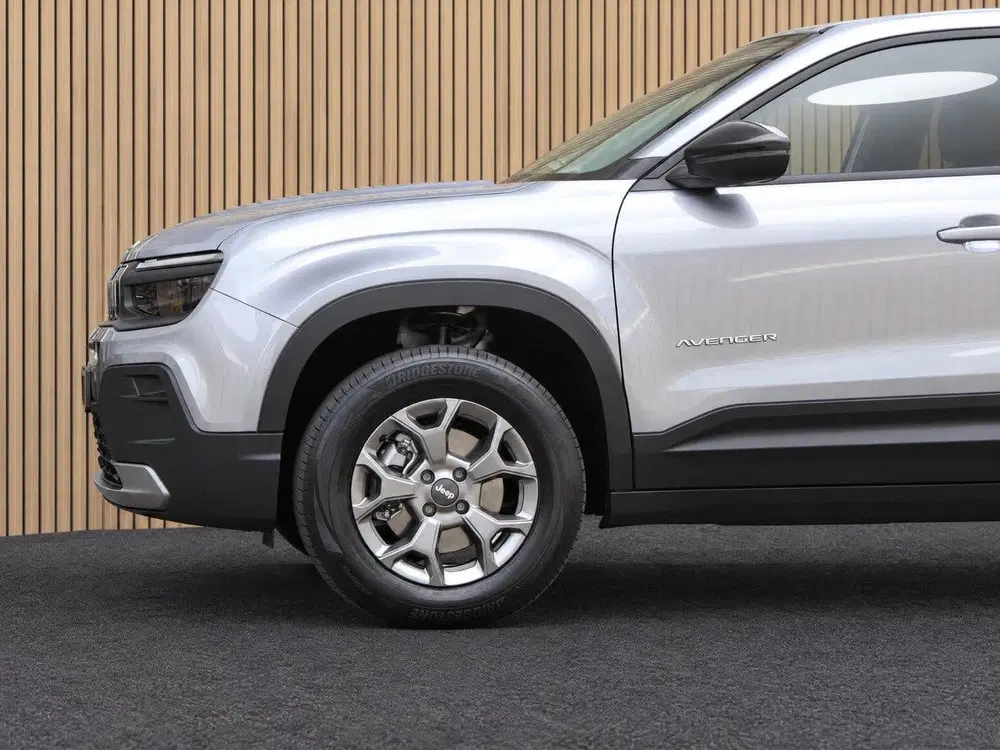 Jeep Avenger Longitude Business Pack 54 kWh uit 2024, foto 12