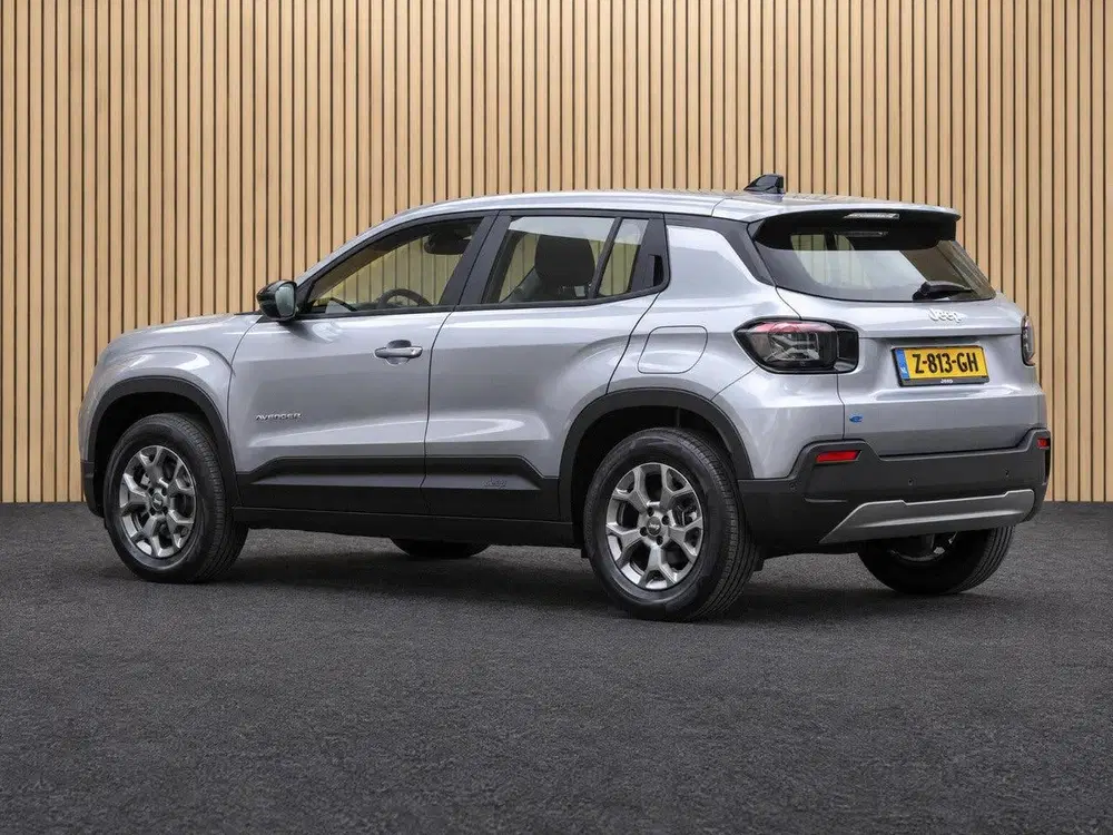 Jeep Avenger Longitude Business Pack 54 kWh uit 2024, foto 2