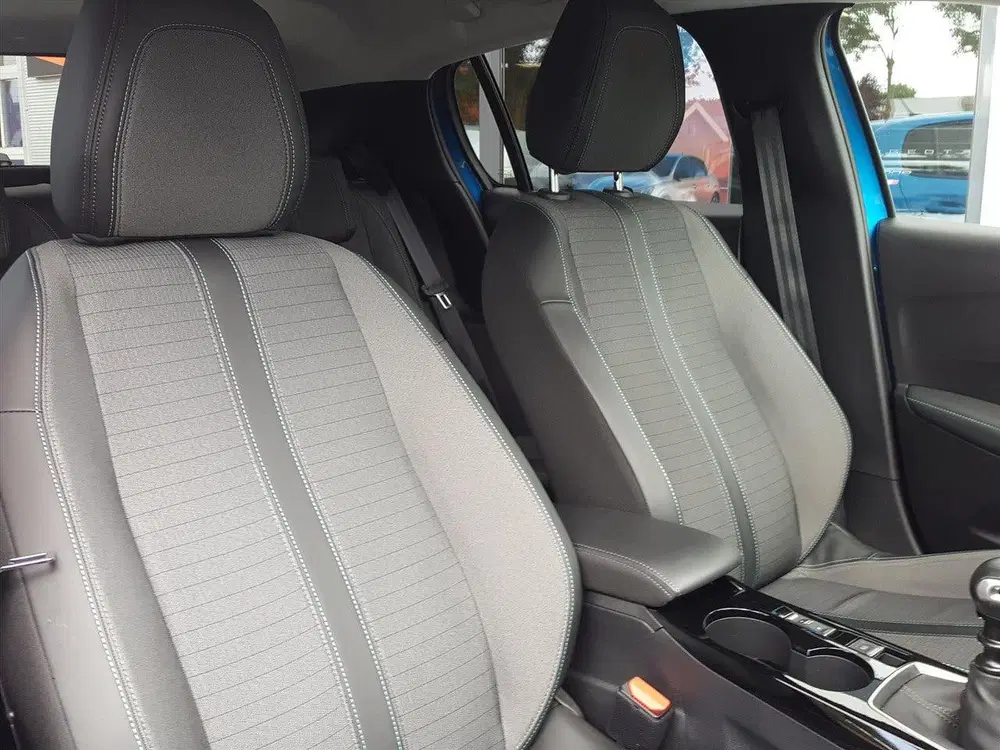 Peugeot 208 ALLURE 1.2-100pk Apple Carplay & Android A uit 2022, foto 10