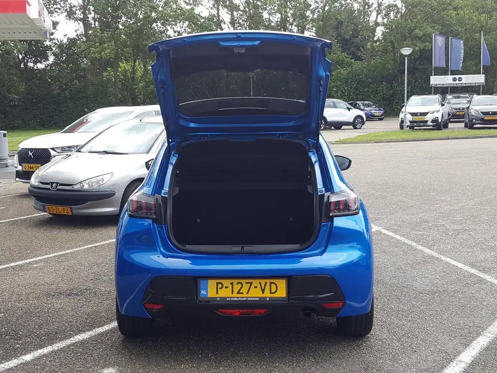 Peugeot 208 ALLURE 1.2-100pk Apple Carplay & Android A uit 2022, foto 5