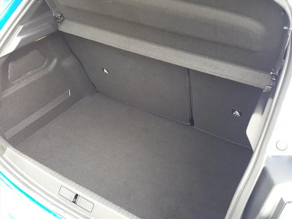 Peugeot 208 ALLURE 1.2-100pk Apple Carplay & Android A uit 2022, foto 6