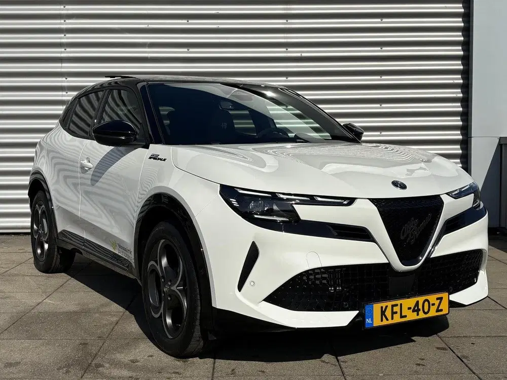Alfa Romeo Junior 1.2 Turbo Hybrid Ibrida Sport Speciale uit 2026, foto 9