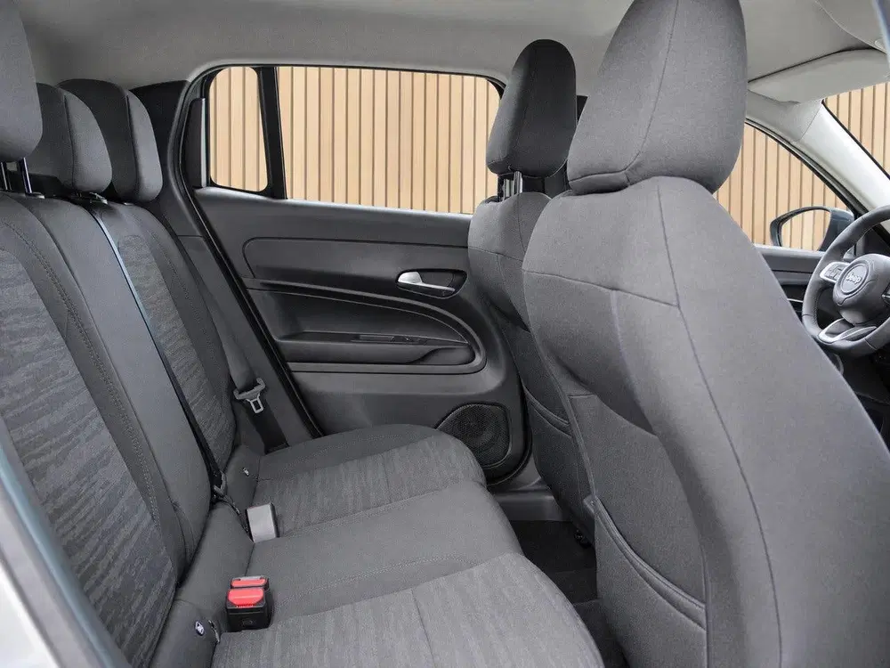 Jeep Avenger 1.2 Longitude uit 2024, foto 8